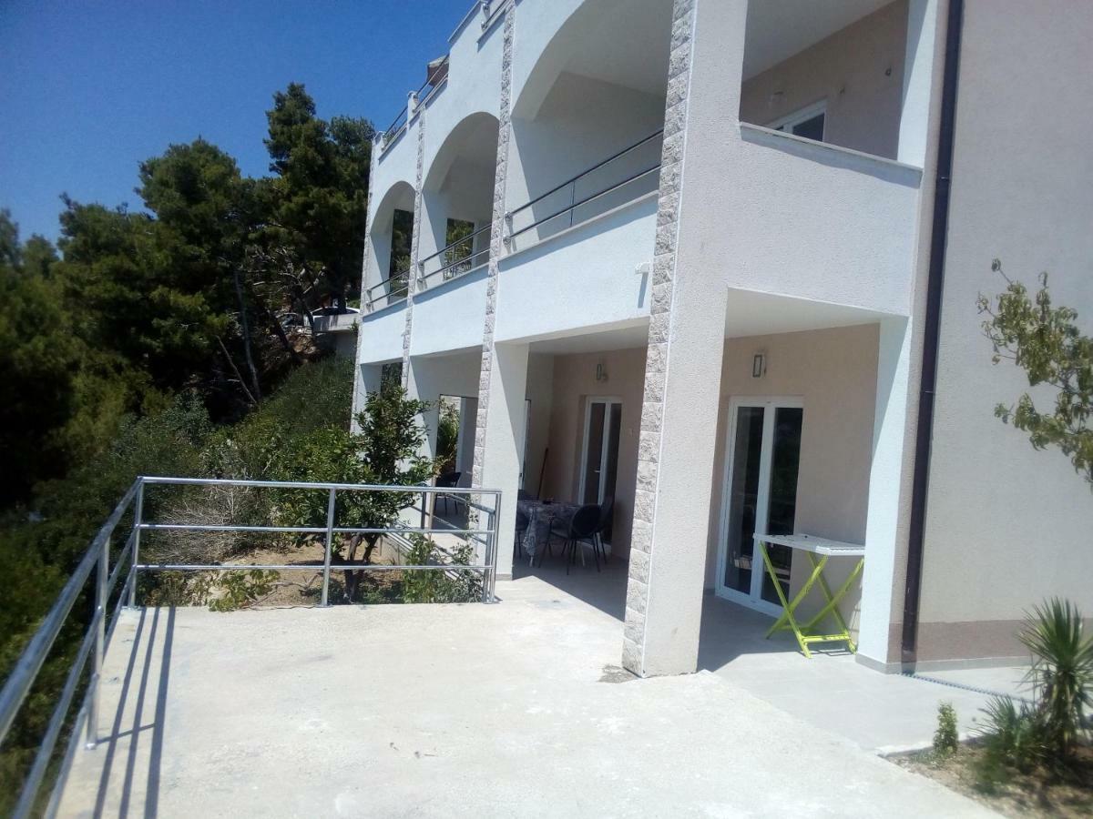 Apartmani Marija Jakir Брела Екстериор снимка