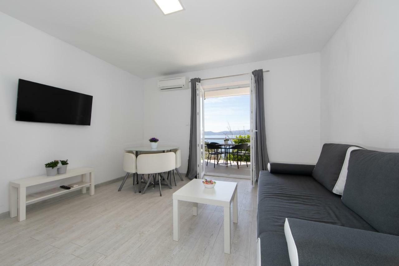 Apartmani Marija Jakir Брела Екстериор снимка